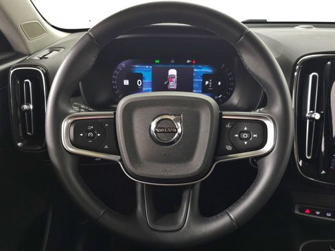 Certified 2024 Volvo XC40 B5 Core AWD/4WD image 19