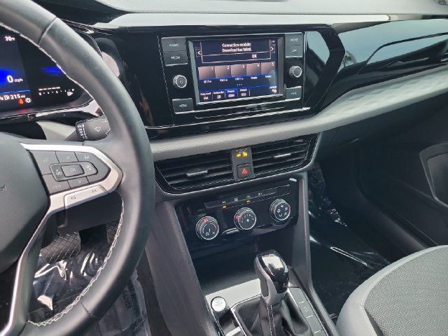 Certified 2024 Volkswagen Taos S FWD image 21