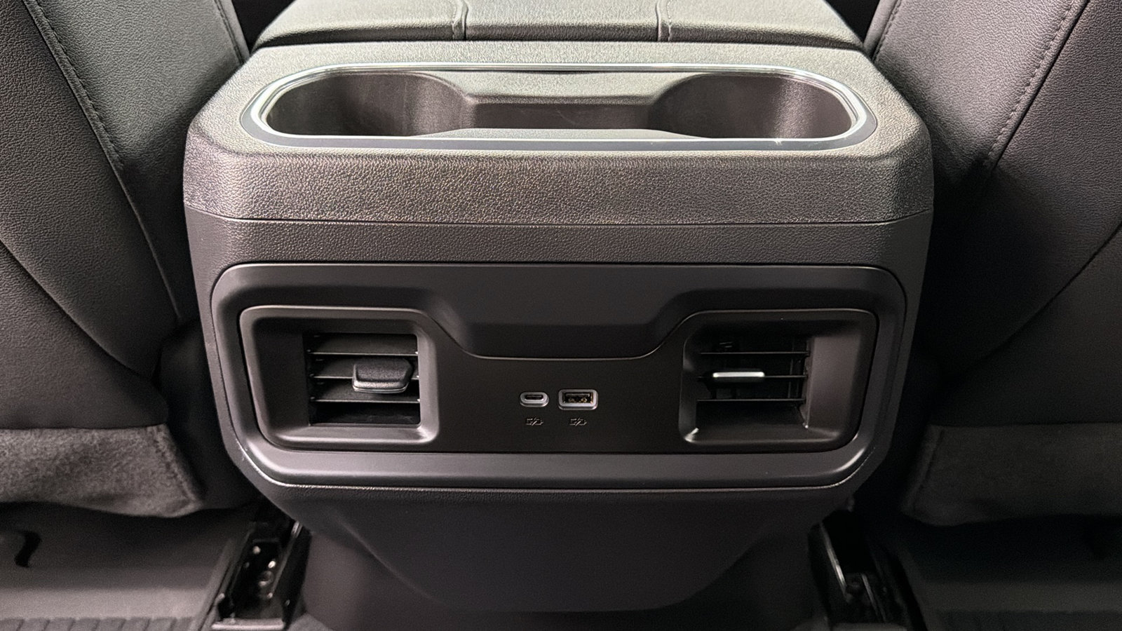 Used 2026 Chevrolet Silverado 1500 LT AWD/4WD image 36