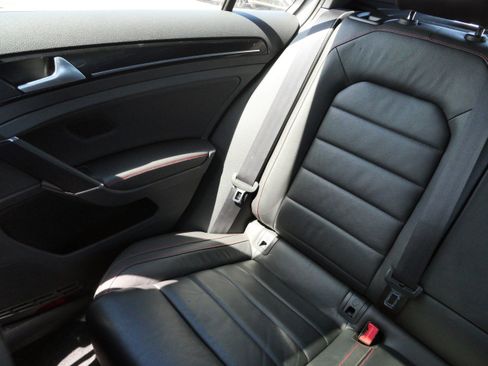Used 2015 Volkswagen GTI Autobahn FWD image 12