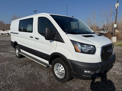 Used 2023 Ford Transit 250 Low Roof AWD w/ Exterior Upgrade Package image 9