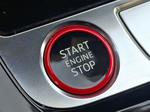 Used 2021 Audi SQ8 Prestige w/ Prestige Package image 25