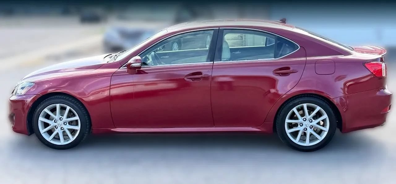 Used 2013 Lexus IS 250 w/ Premium Pkg Value Edition RWD image 5