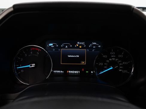 Used 2017 Ford F250 Lariat w/ FX4 Off-Road Package AWD/4WD image 29