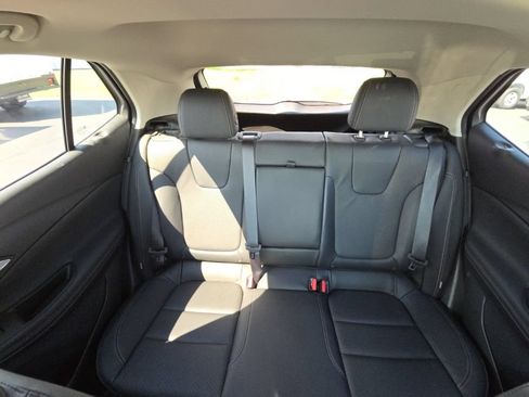 Used 2021 Buick Encore GX Essence w/ Advanced Technology Package FWD image 23
