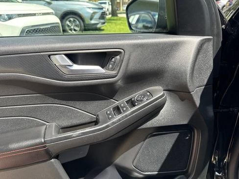 Used 2025 Ford Escape ST-Line FWD image 22