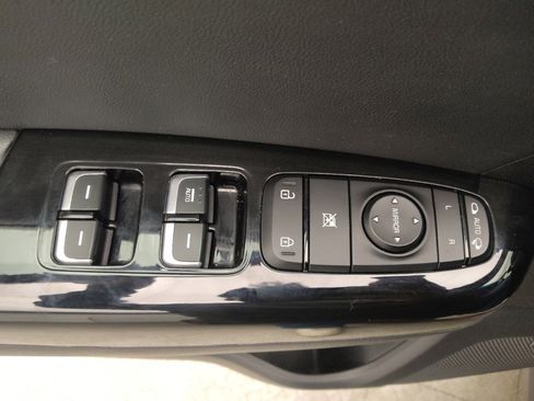 Used 2022 Kia Sportage EX w/ EX Technology Package image 27