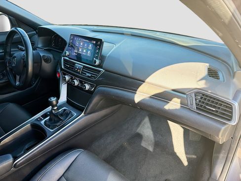 Used 2019 Honda Accord Sport image 13