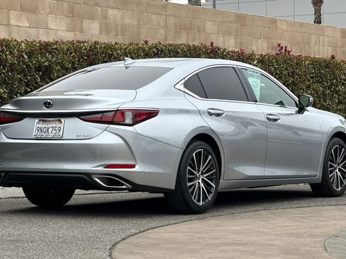 Certified 2024 Lexus ES 350 w/ Premium Package image 4