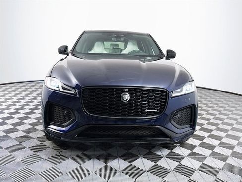 Used 2025 Jaguar F-PACE R-Dynamic S image 2