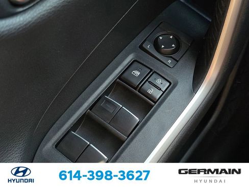 Used 2021 Toyota RAV4 Limited AWD/4WD image 27