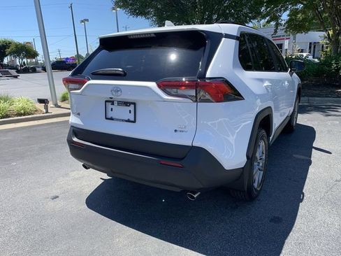 Certified 2025 Toyota RAV4 LE AWD/4WD image 8