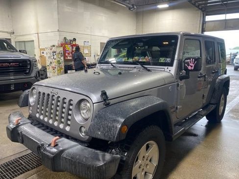 Certified 2017 Jeep Wrangler Unlimited Sport w/ Quick Order Package 24S AWD/4WD image 4
