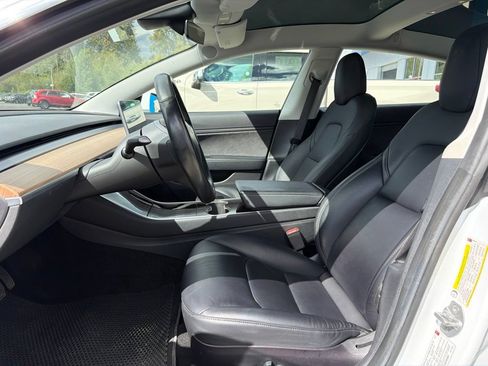 Used 2018 Tesla Model 3 Long Range RWD image 8