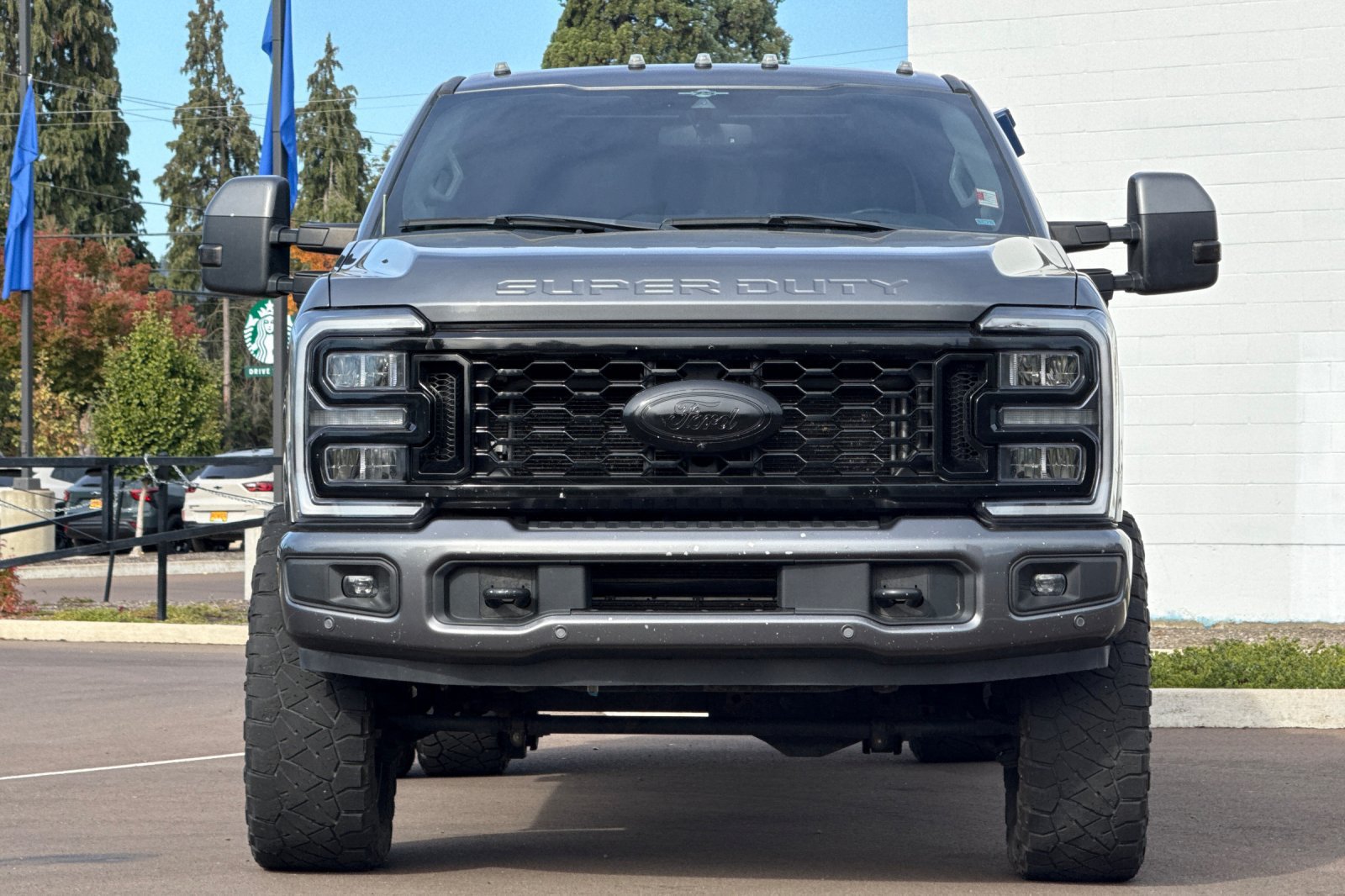 Used 2023 Ford F350 Lariat w/ Lariat Ultimate Package AWD/4WD image 9