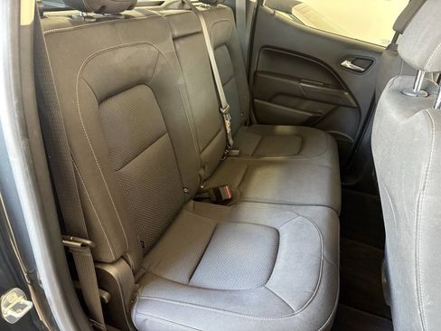 Used 2018 Chevrolet Colorado LT w/ LT Convenience Package image 21