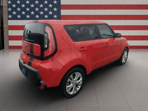 Used 2015 Kia Soul + FWD image 4