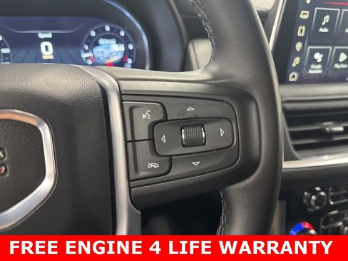 Used 2024 GMC Yukon SLE image 12