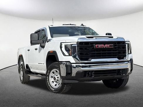 Used 2024 GMC Sierra 2500 Pro w/ X31 Off-Road Package AWD/4WD image 2