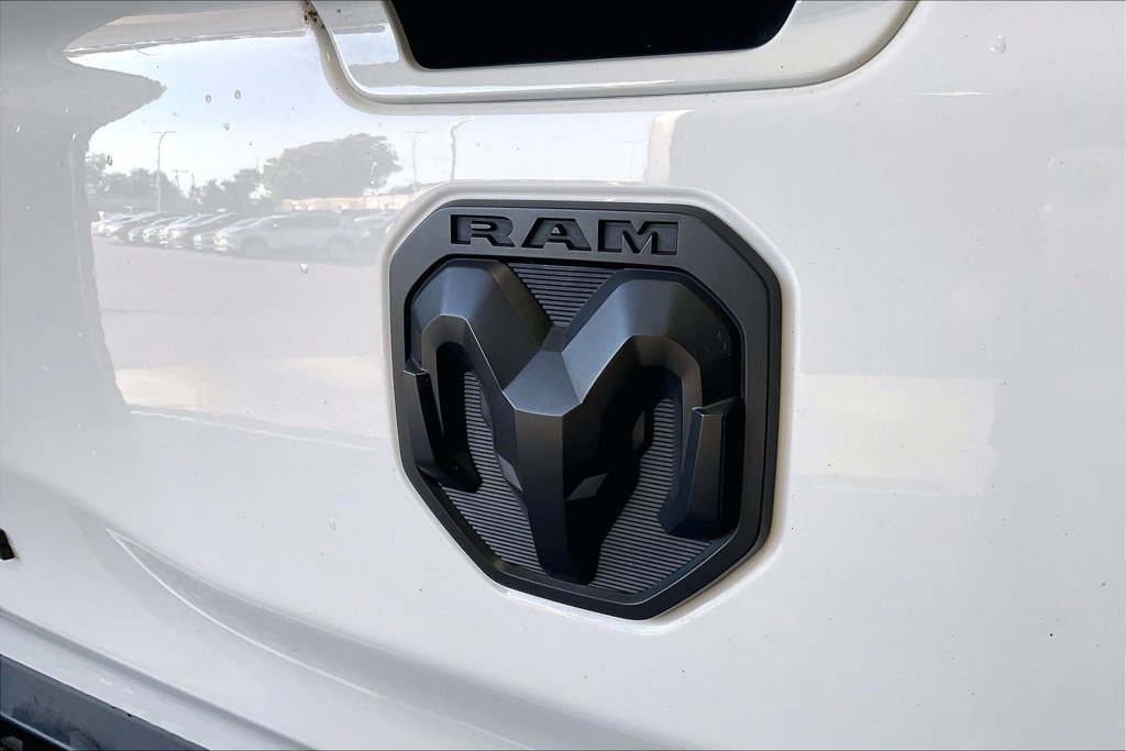Used 2021 RAM 1500 Big Horn AWD/4WD image 36