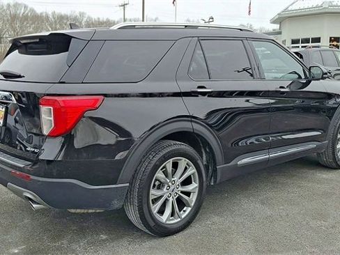 Used 2023 Ford Explorer Limited w/ Equipment Group 301A image 8