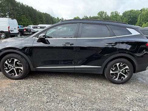 Used 2025 Kia Sportage EX w/ Premium Package FWD image 11