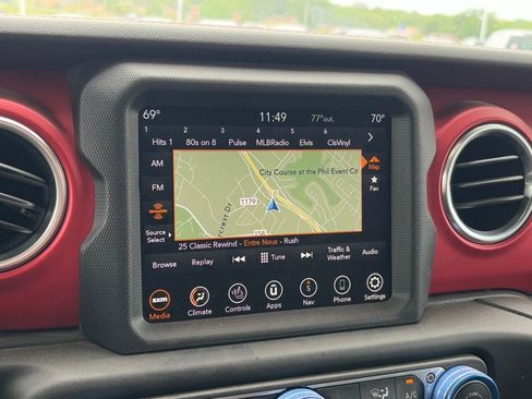 Used 2021 Jeep Gladiator Rubicon image 9