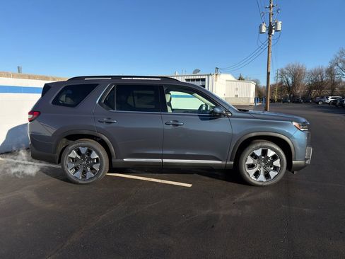 Used 2026 Honda Pilot Touring image 6