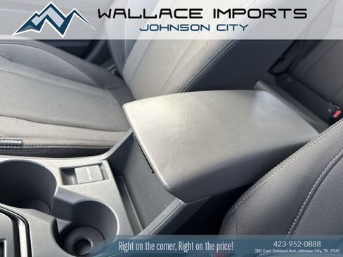 Used 2024 Subaru Crosstrek 2.0i AWD/4WD image 19