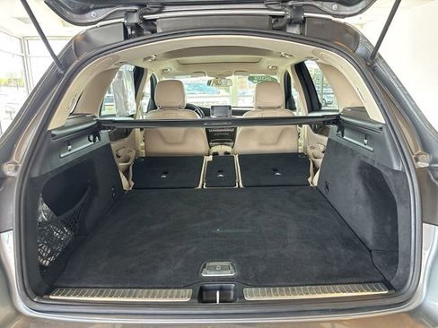Used 2019 Mercedes-Benz GLC 300 w/ Premium Package image 16