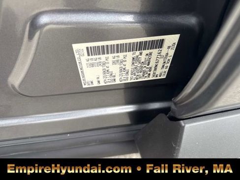 Used 2022 Nissan Rogue SV image 19