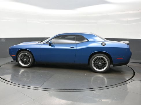 Used 2021 Dodge Challenger GT w/ Blacktop Package AWD/4WD image 4