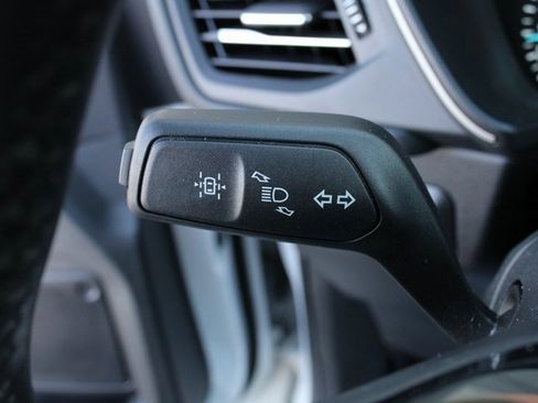 Used 2022 Ford Escape SEL image 11