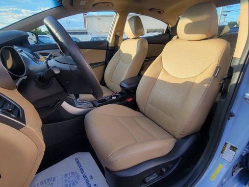 Used 2013 Hyundai Elantra Limited w/ Technology Pkg FWD image 13