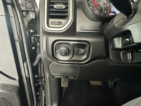 Used 2024 RAM 2500 Big Horn w/ Level 2 Equipment Group AWD/4WD image 20