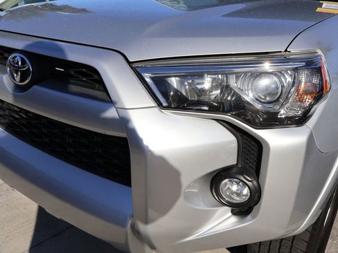 Certified 2017 Toyota 4Runner SR5 Premium image 3