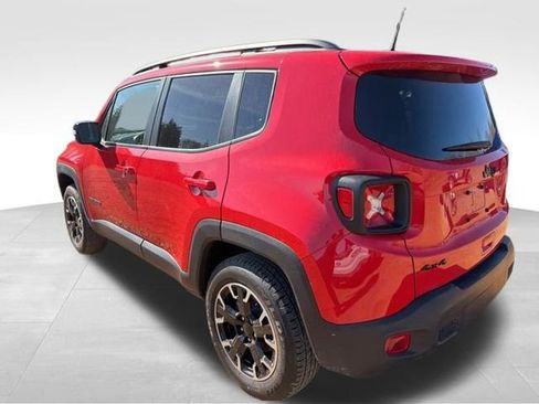 Used 2023 Jeep Renegade Latitude image 5