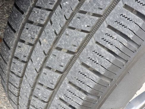 Used 2020 Toyota Highlander XLE image 24