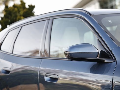 New 2026 BMW X3 xDrive30 w/ Premium Package image 3