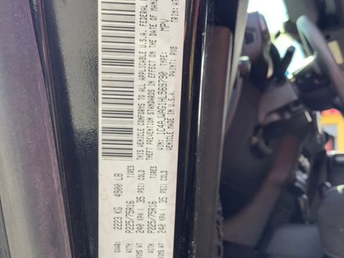 Used 2017 Jeep Wrangler Sport AWD/4WD image 24