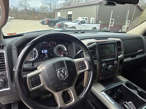 Used 2013 RAM 2500 Laramie w/ Cold Weather Group image 11