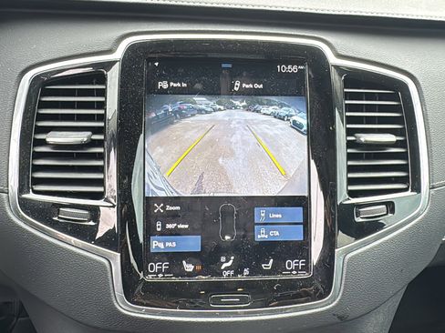 Used 2022 Volvo XC90 T8 Inscription image 17