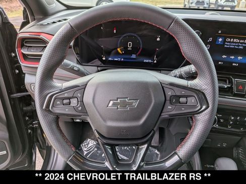 Used 2024 Chevrolet TrailBlazer RS w/ Convenience Package image 23