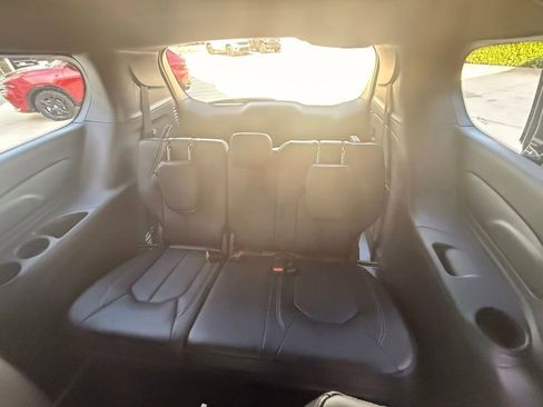 New 2026 Chrysler Pacifica Select image 32