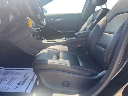 Used 2021 Mercedes-Benz GLA 250 4MATIC image 5