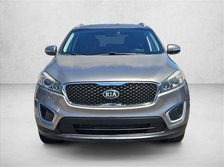 Used 2018 Kia Sorento FWD video 2