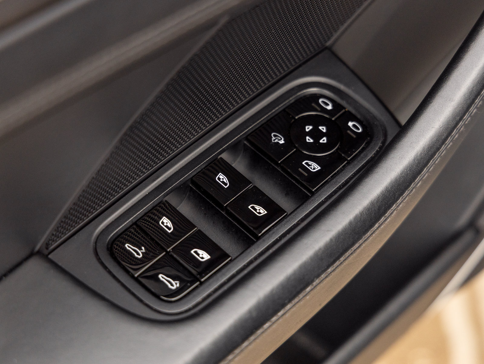 Used 2020 Porsche Panamera GTS AWD/4WD image 23