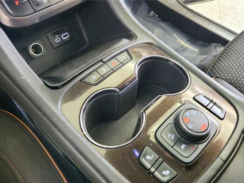 Used 2020 GMC Acadia AT4 w/ Driver Alert Package II AWD/4WD image 27