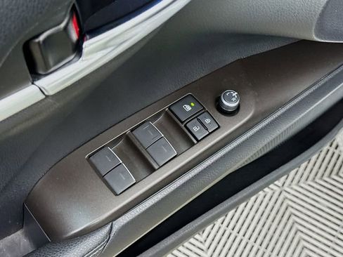 Used 2022 Toyota Camry XSE image 17