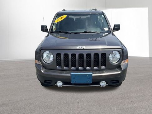 Used 2016 Jeep Patriot High Altitude AWD/4WD image 6